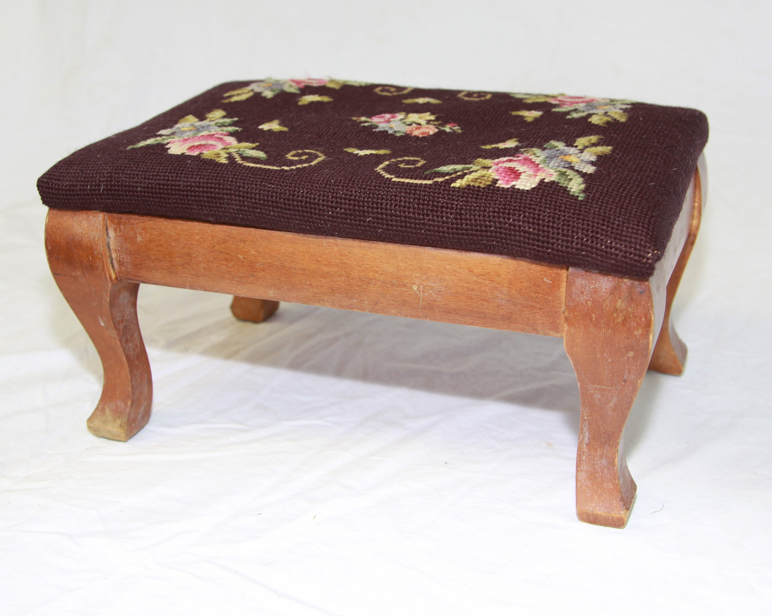 English Victorian Ebonised Cushioned Footstool, 1895 for sale at Pamono